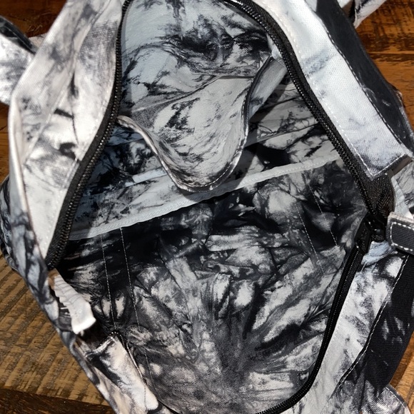 Victoria Secret black/white tote bag - Picture 5 of 8